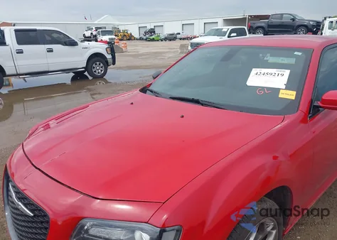 2015 Chrysler 300 300S z USA, uszkodzony, nr VIN 2C3CCABG5FH808342